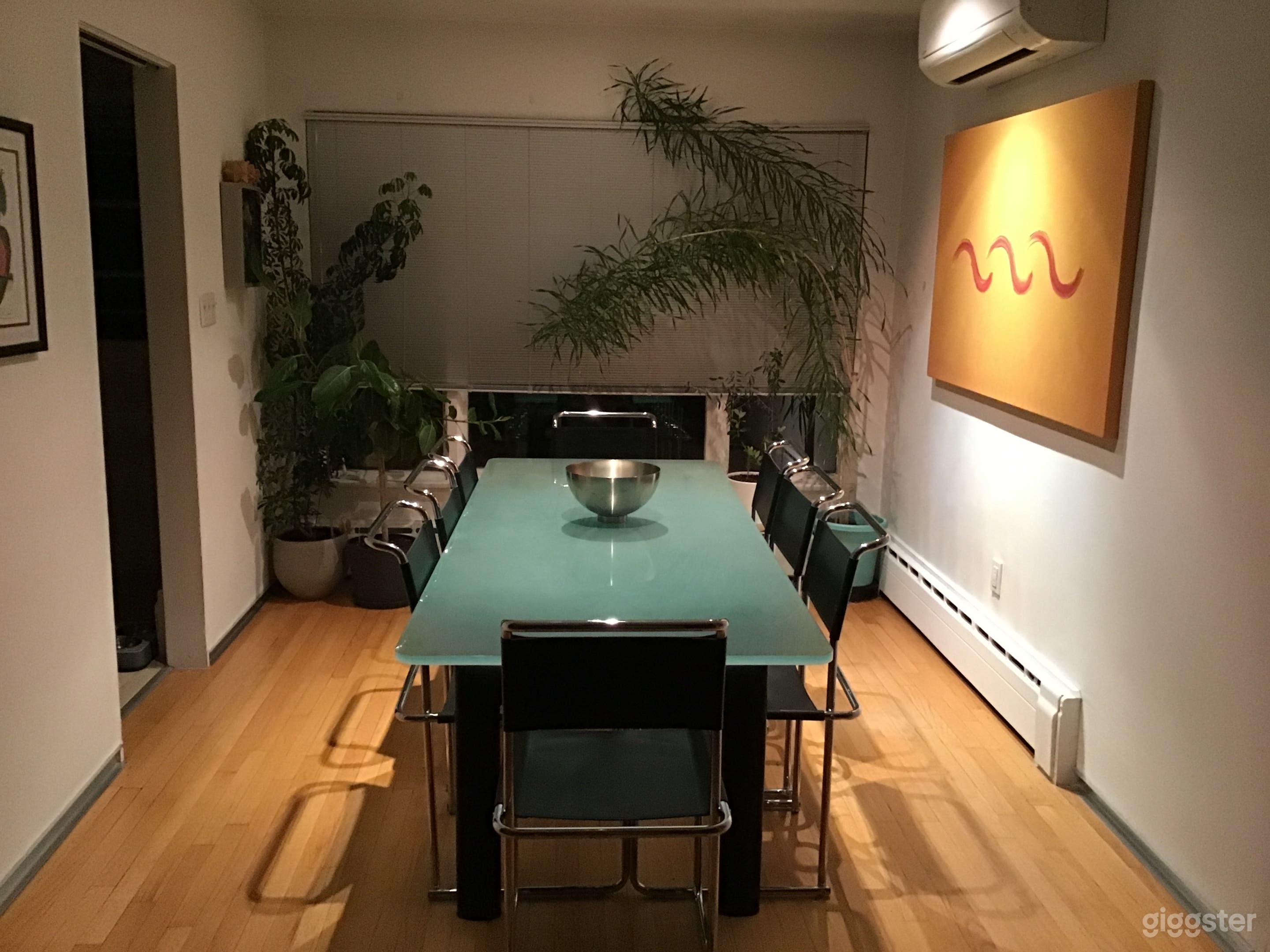 Quaint artsy upstate NY home with a NYC vibe Photo 3