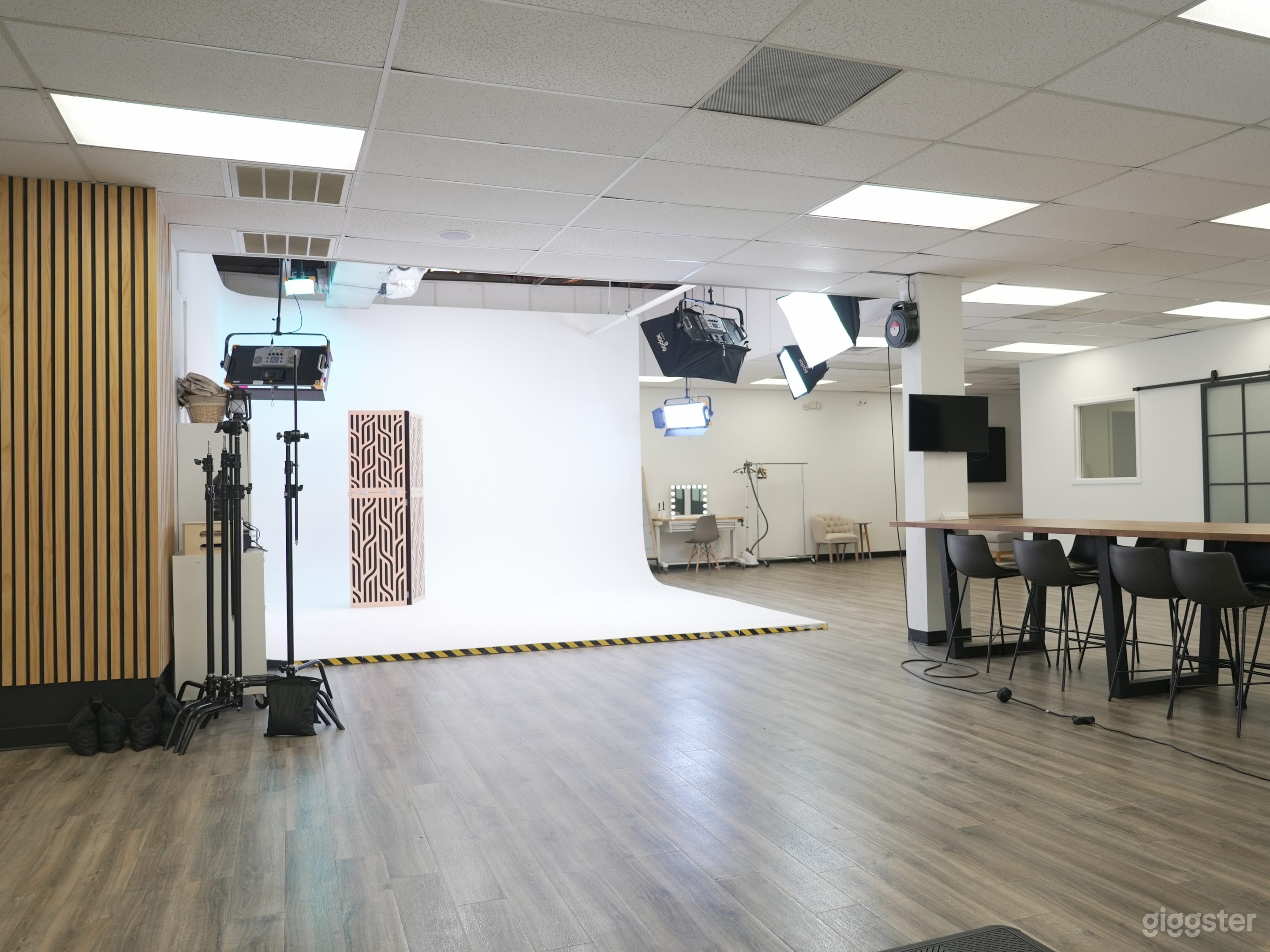 Fully Equipped Photo &amp; Video Studio Charlotte NC Photo 1