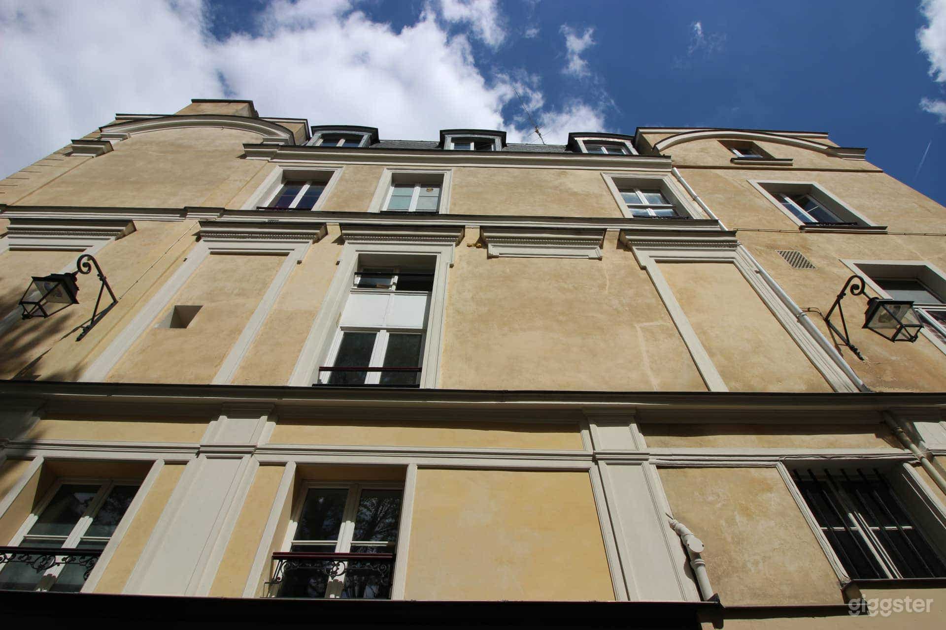 Photo de Galerie lumineuse sur deux niveaux et espace pop-up 1