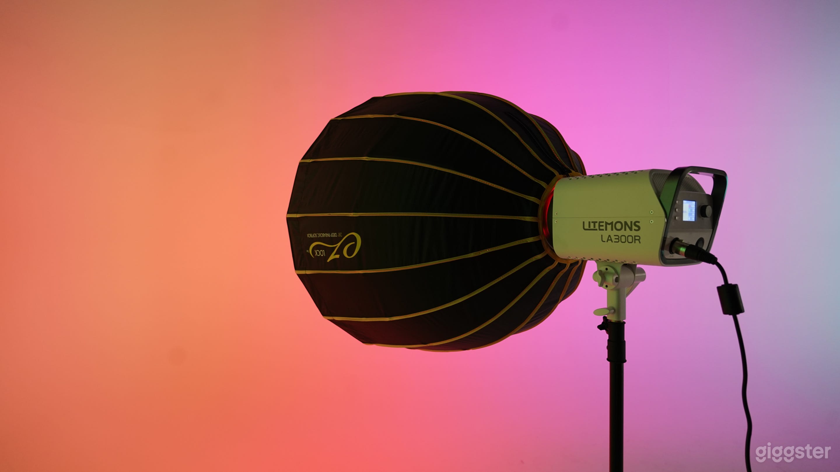 Infinity Wall Magic - Your Blank Canvas Awaits Photo 3