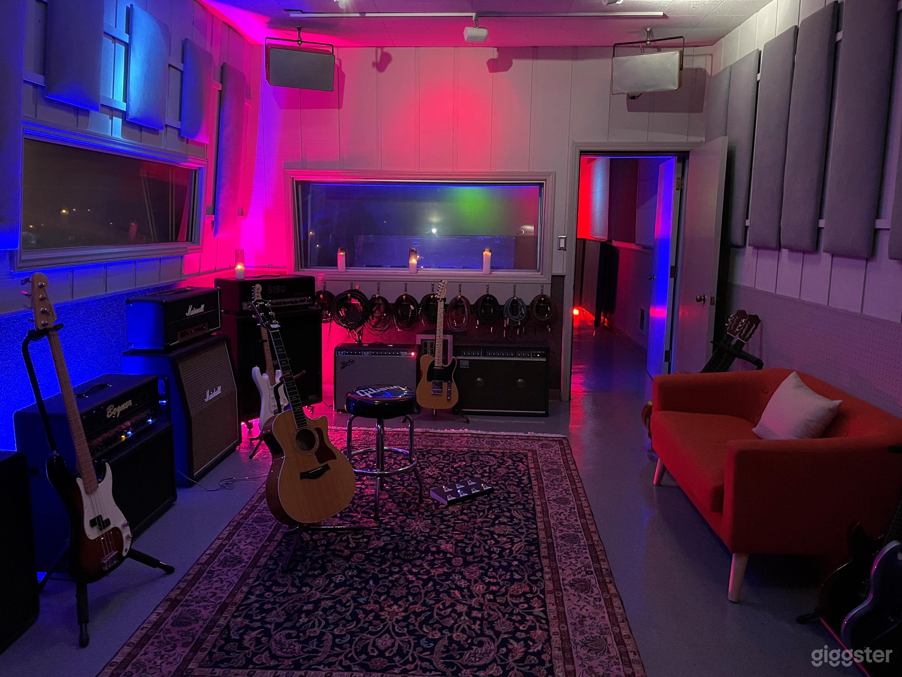 Classic Private Studio in Hollywood Photo 2