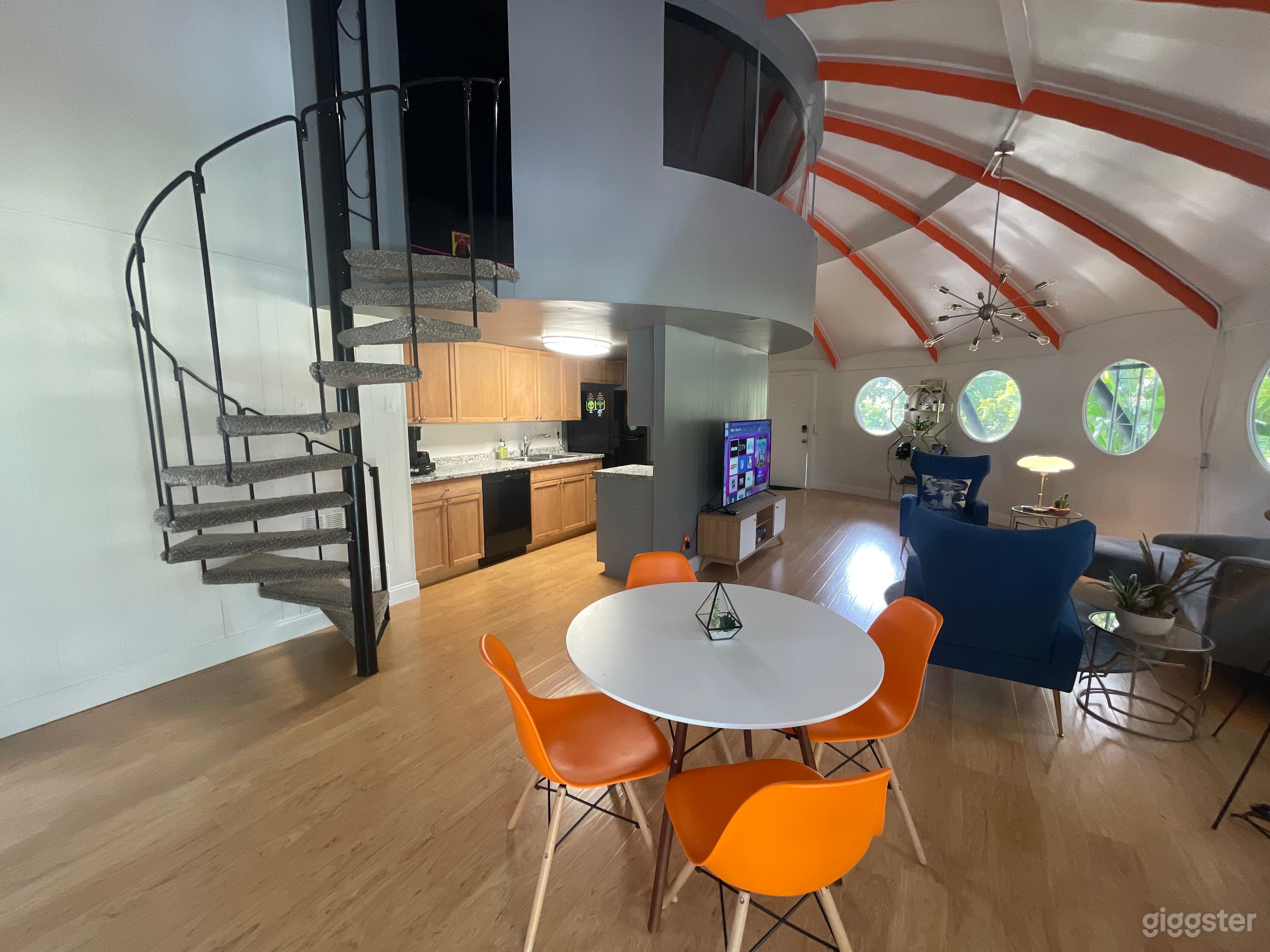 Unique architecture. The home is comprised of fiberglass panels. The enclosed, upstairs loft looks like a command center from below. Huge potential for filming! 