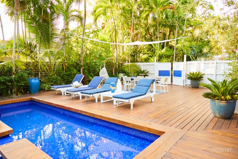  Area 1: Santorini Pool 