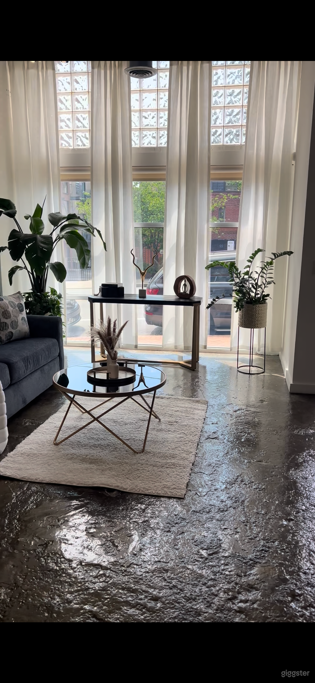 Modern Atlanta Event, Photo & Content Studio Photo 3