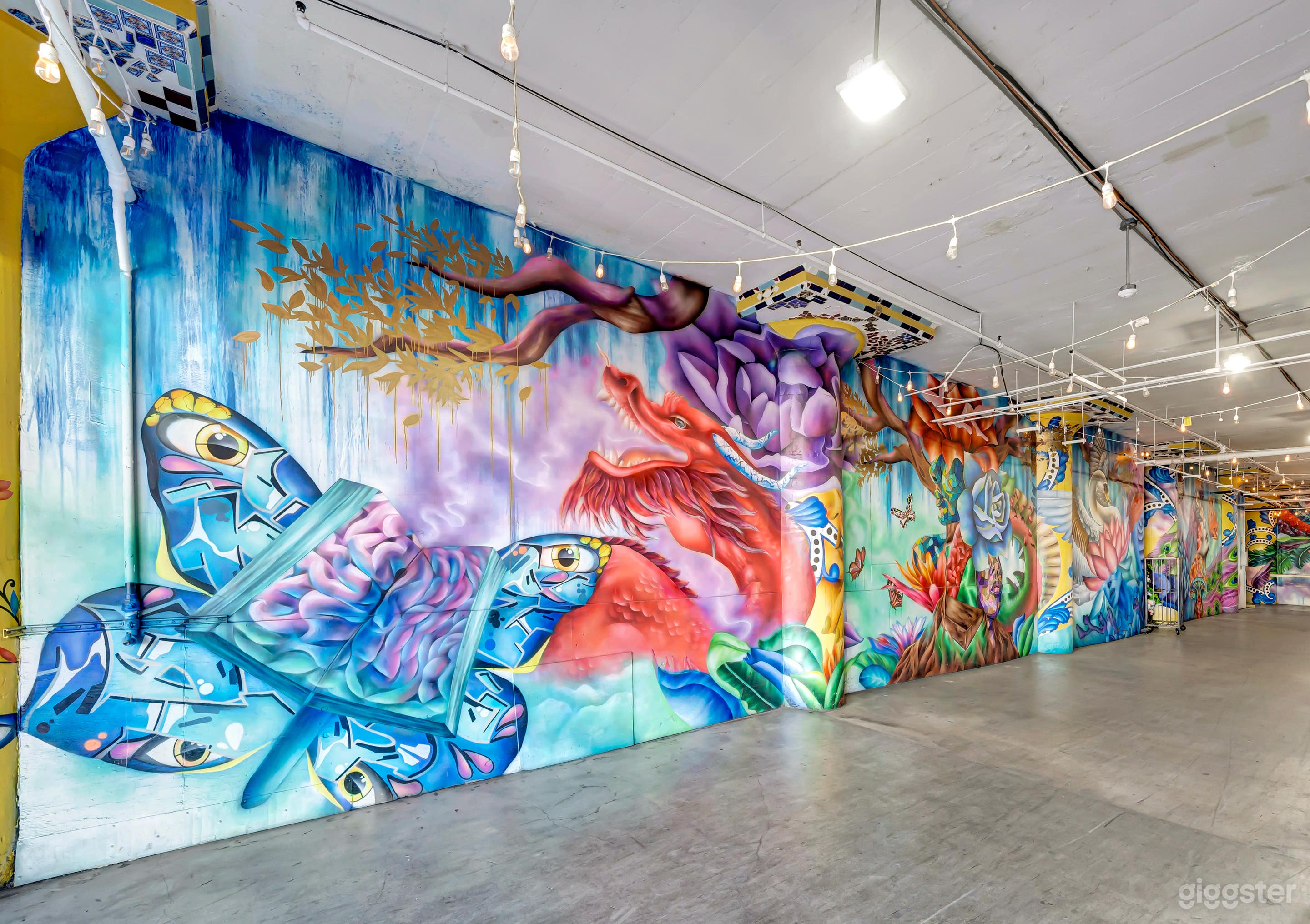 Immersive Corridor w/ Floor-to-Ceiling Murals Photo 4