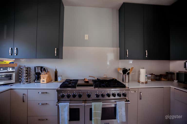  Modern House in the heart of a 500 acres Ranch 