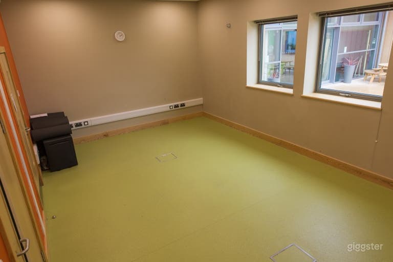  Graham Room for Meetings and Classes 