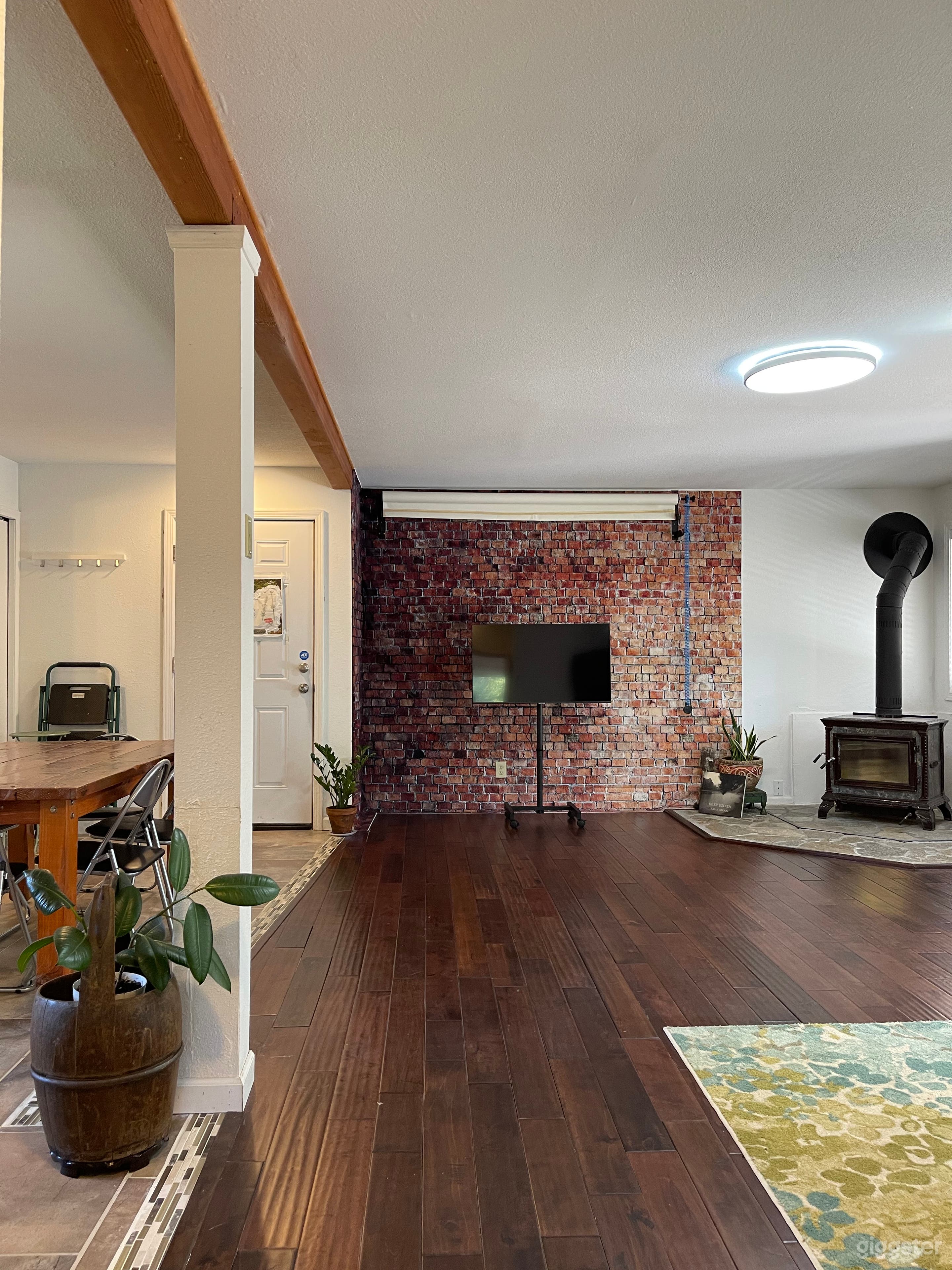 Urban Tree Studio Photo 1