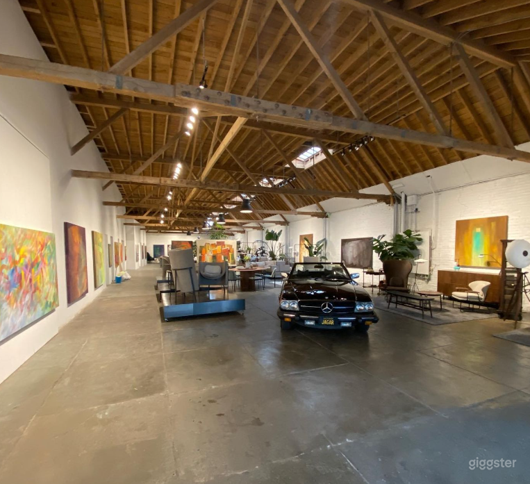  ART & DESIGN SHOWROOM AND EVENT SPACE 