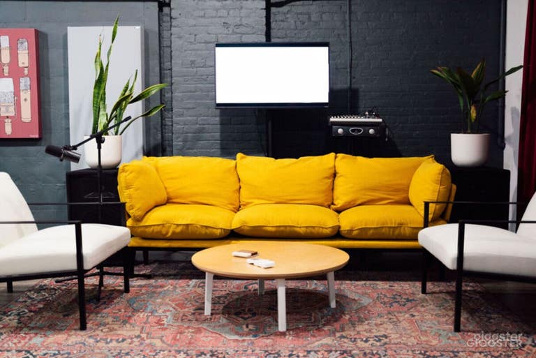  Sunlit Loft Studio with view of the Bridge! 