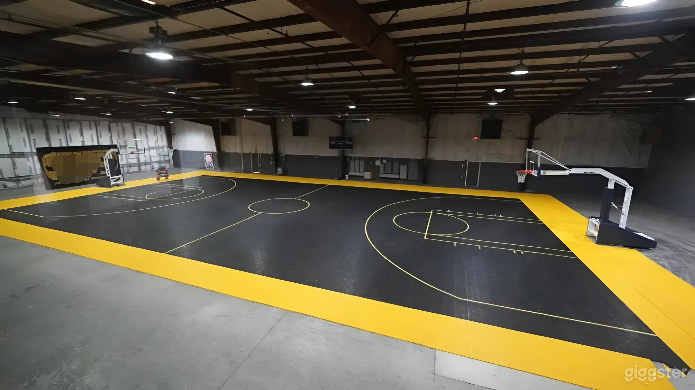 Basketball Court / Large Warehouse Studio in Marietta Photo 1