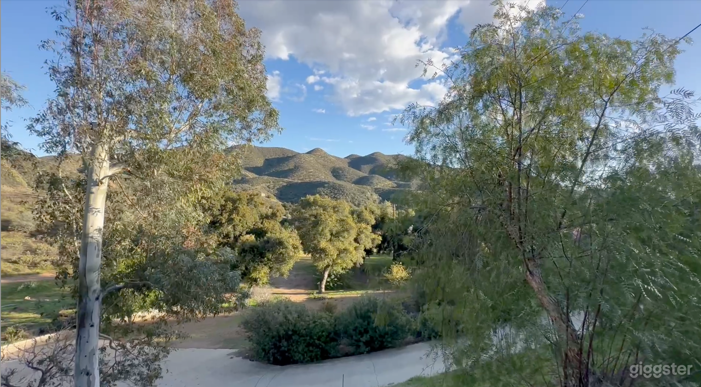 Front Driveway Mountain View South East View