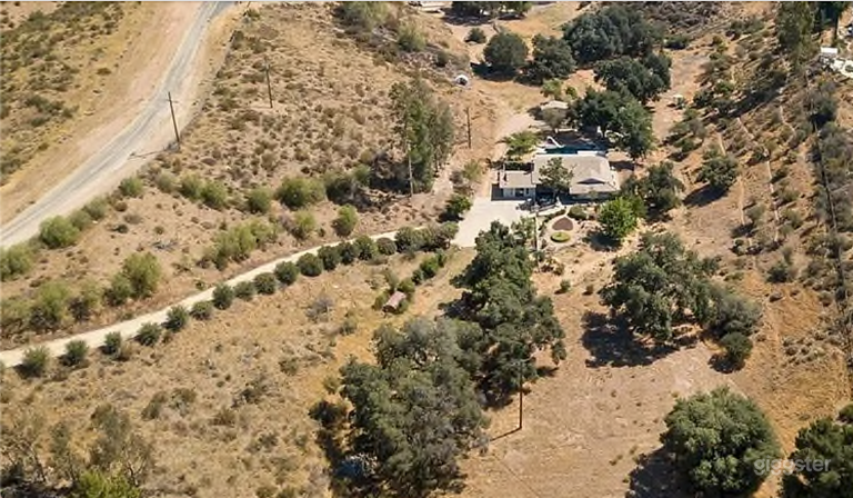  Aerial View of our Six Acres Ranch-Driveway / 2 Mounatins / Flat Front / Back yard Pastures / Exterior House 