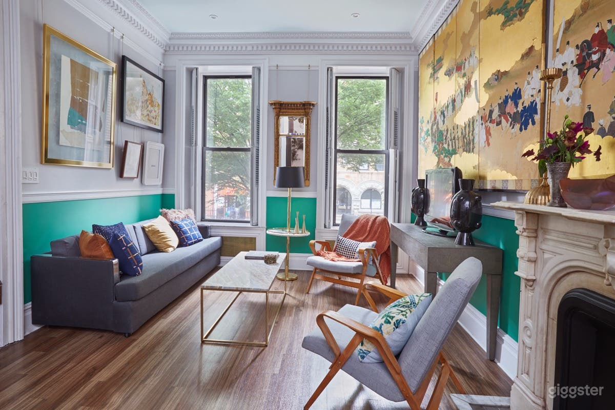 Colorful, stylish Bed Stuy Brownstone Photo 3