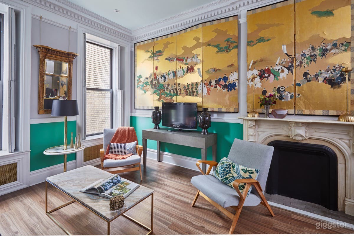 Colorful, stylish Bed Stuy Brownstone Photo 4