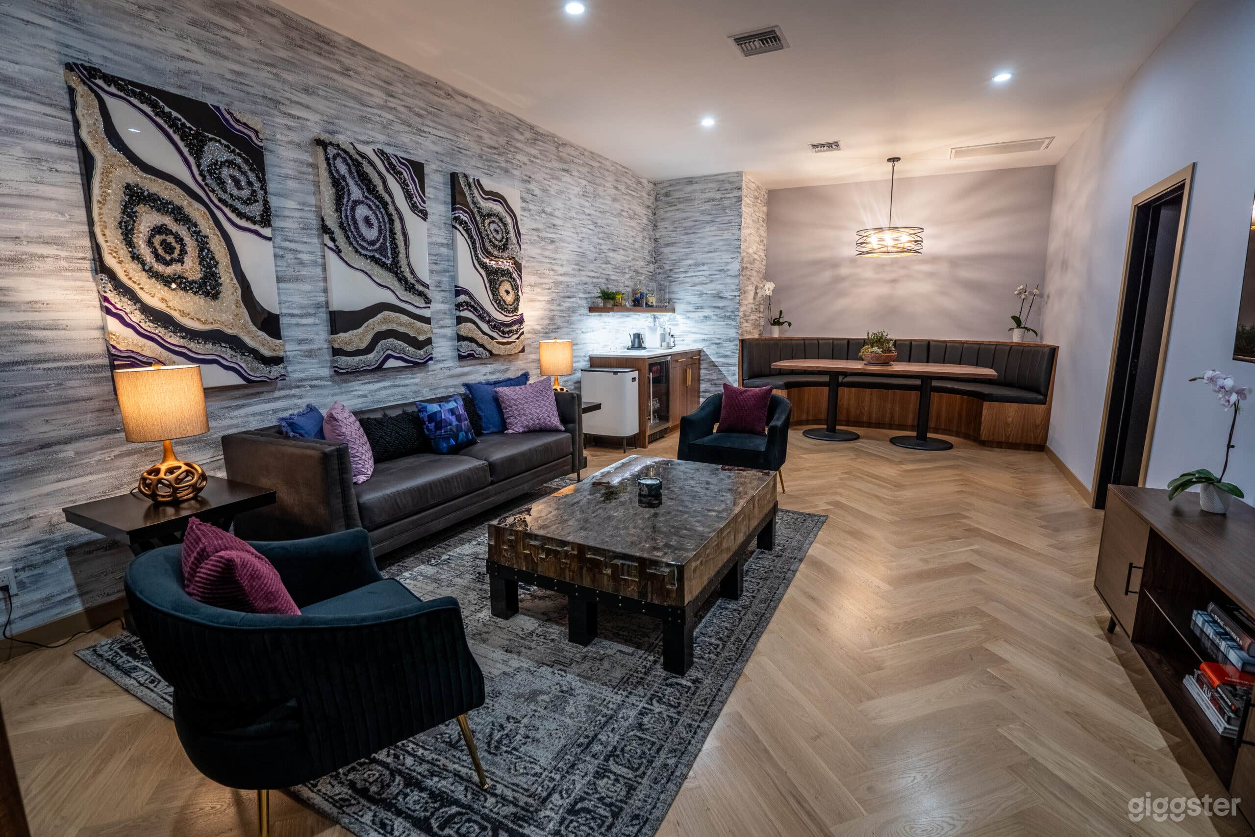 MELODY ROOM A Photo 4