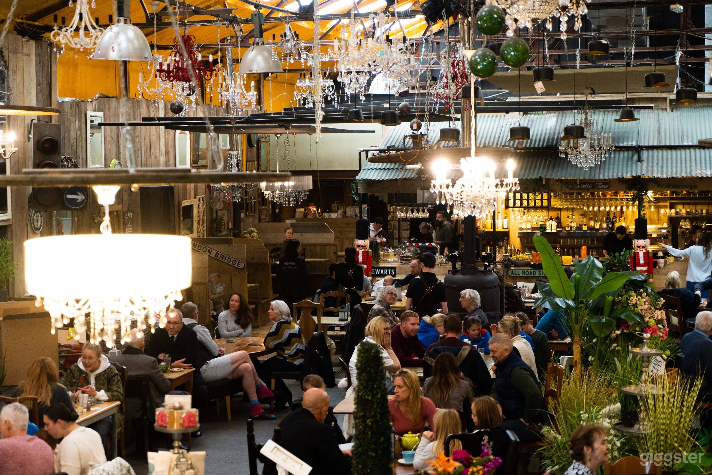 The Main Floor Photo 4