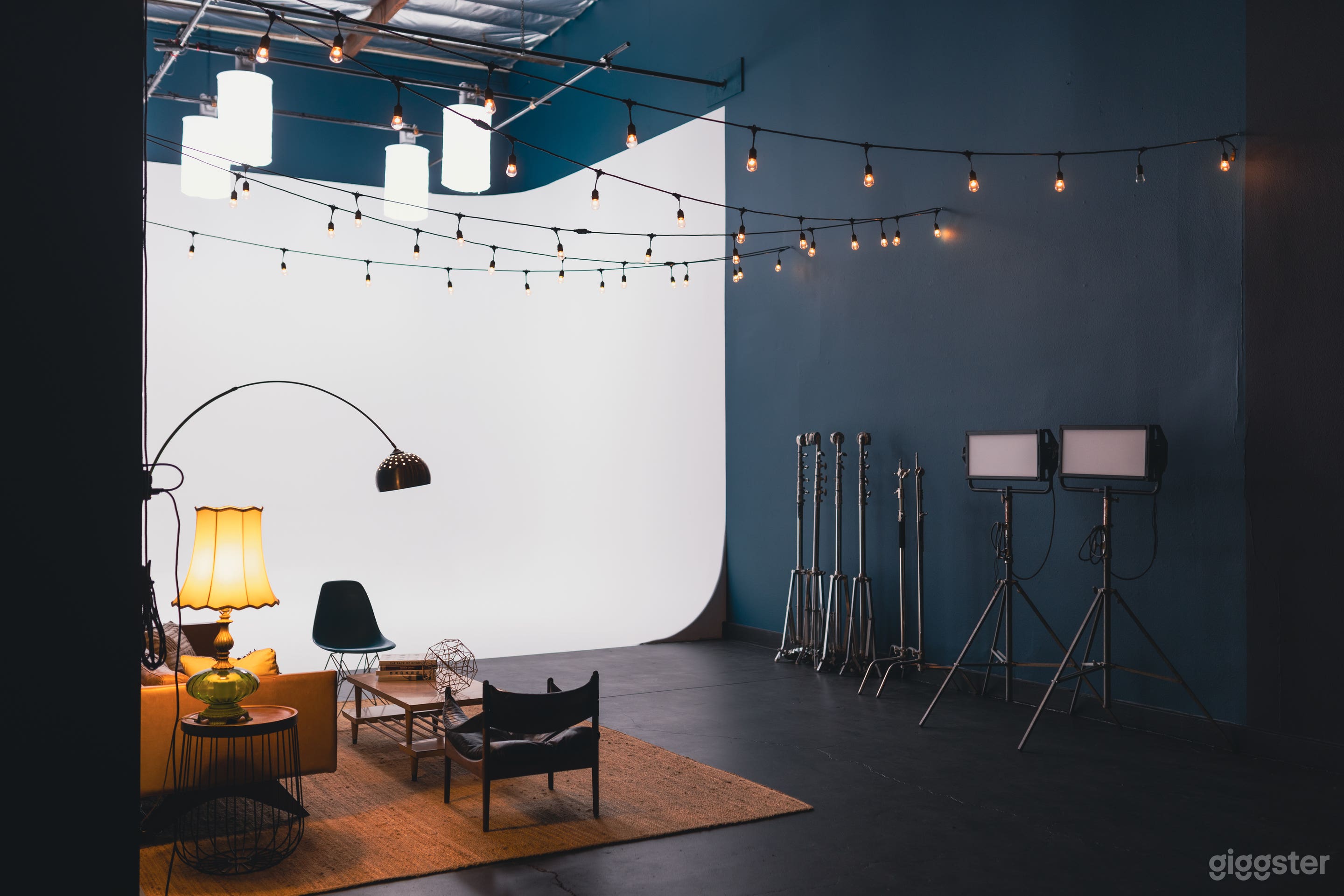 Enormous Industrial Warehouse Multi Studio Buyout Photo 3