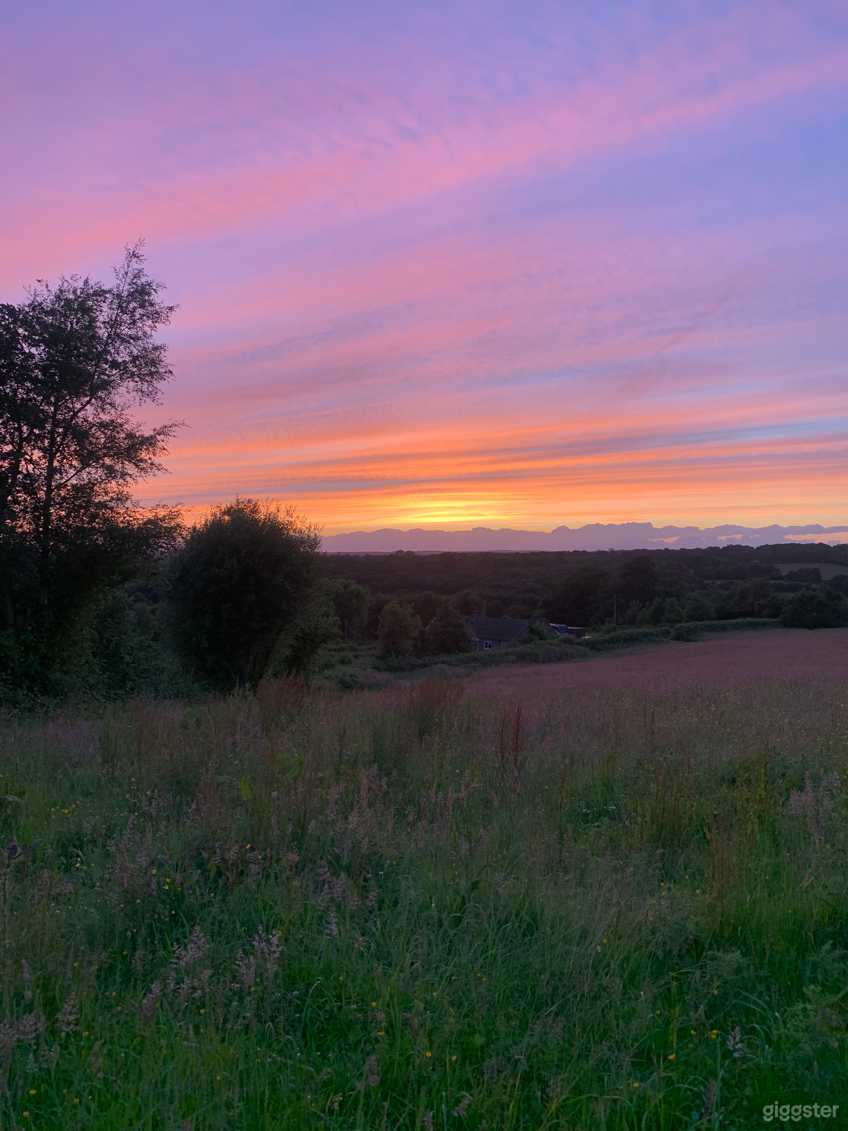 Beautiful 4 acres field in rural East Sussex Photo 1