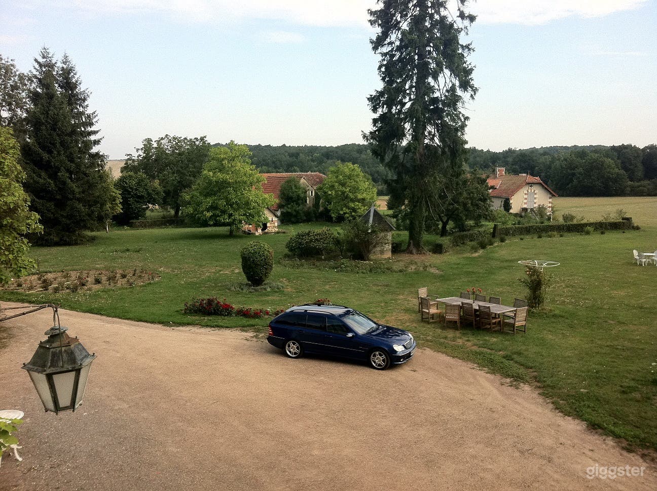 Small French Regency Fairytale Loire Château  Photo 3