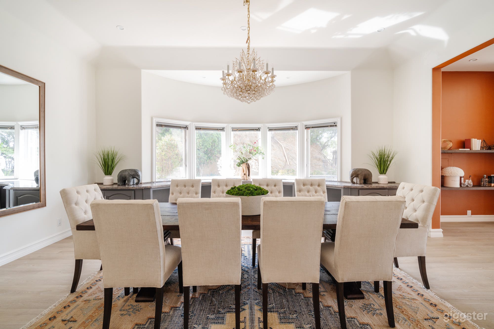 Crown Hill Mansion Views and Gated Private on 2acs Photo 3