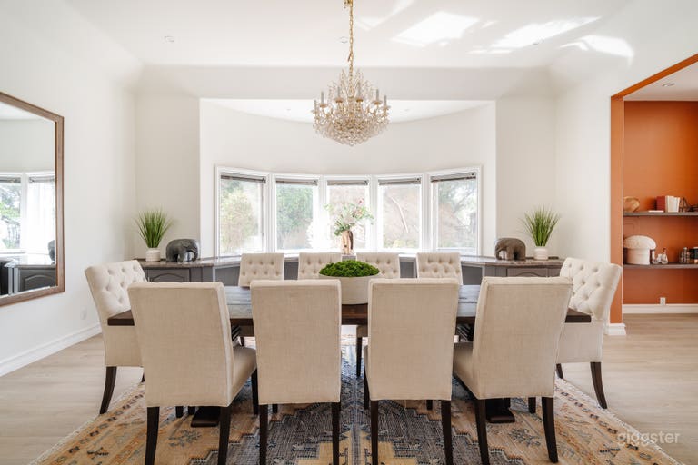  Crown Hill Mansion Views and Gated Private on 2acs 