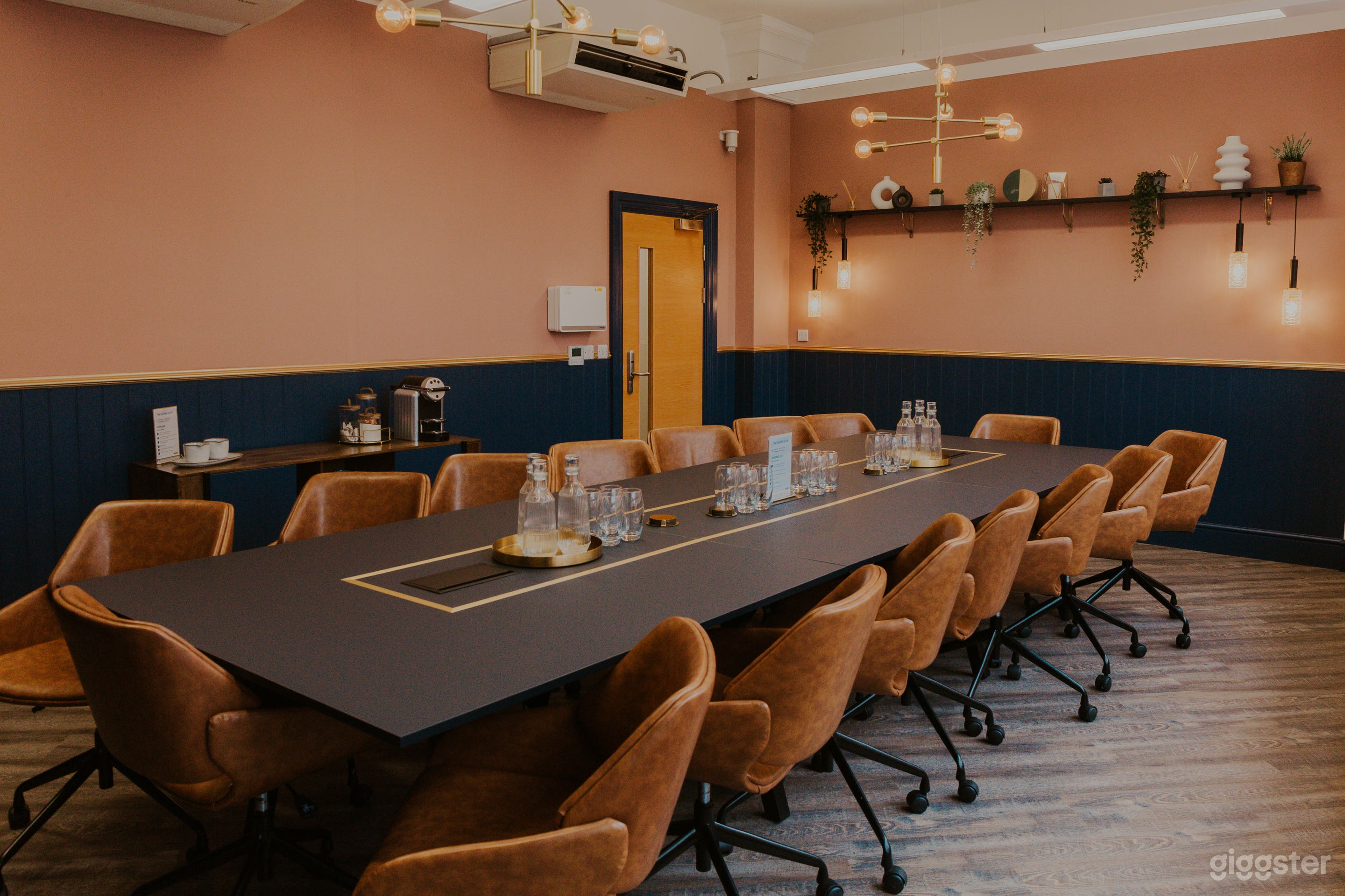 George Suite Photo 1