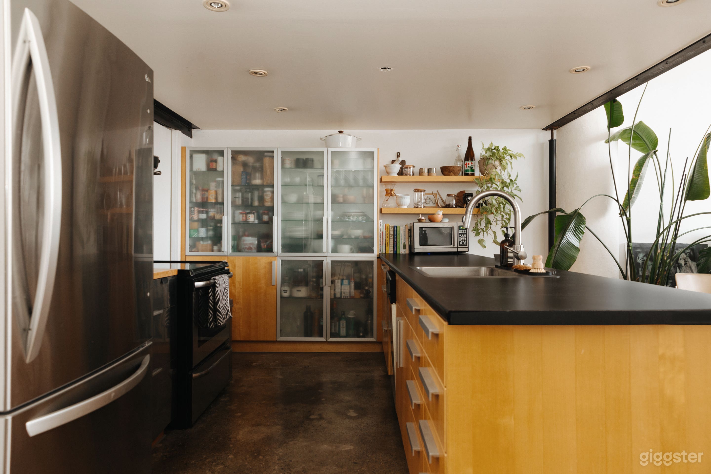 New York Style Warehouse Loft Photo 4