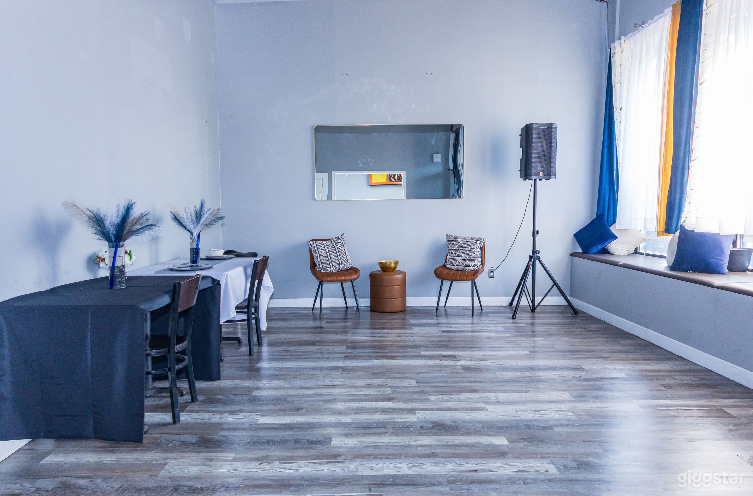 Elegant Lounge & Event Space Photo 1