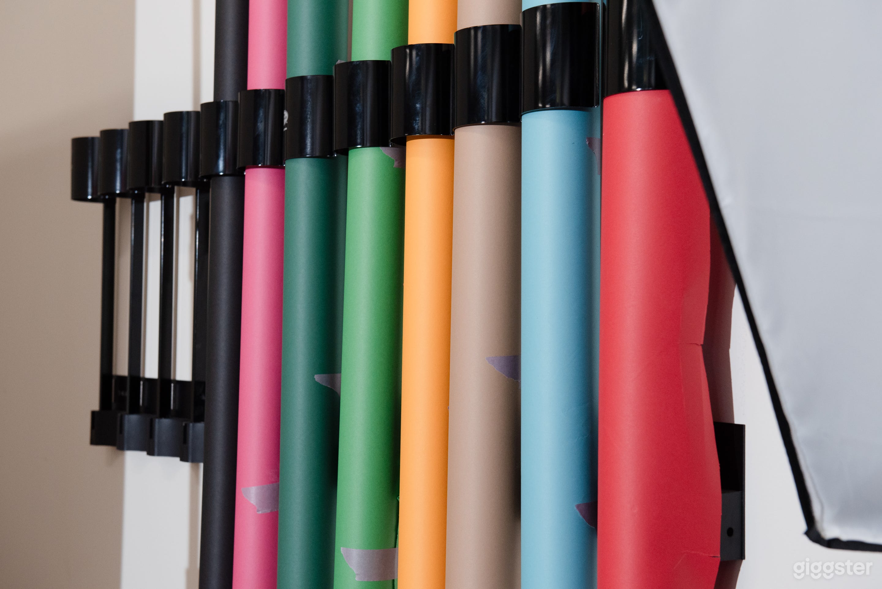 1,500sqft Fully Equipped Production Studio Photo 4