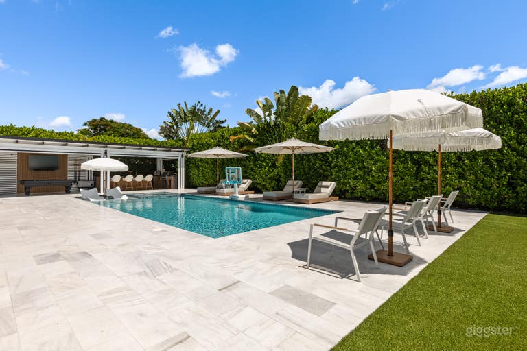 Modern Lux Home with Resort-Style Pool + Designer Interior 