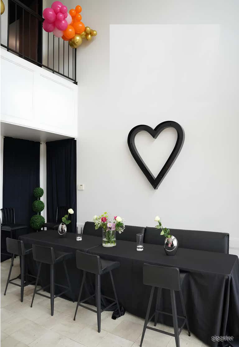  Intimate Stylish Venue 