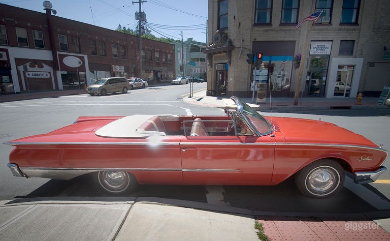  1960 Ford Sunliner convertible 