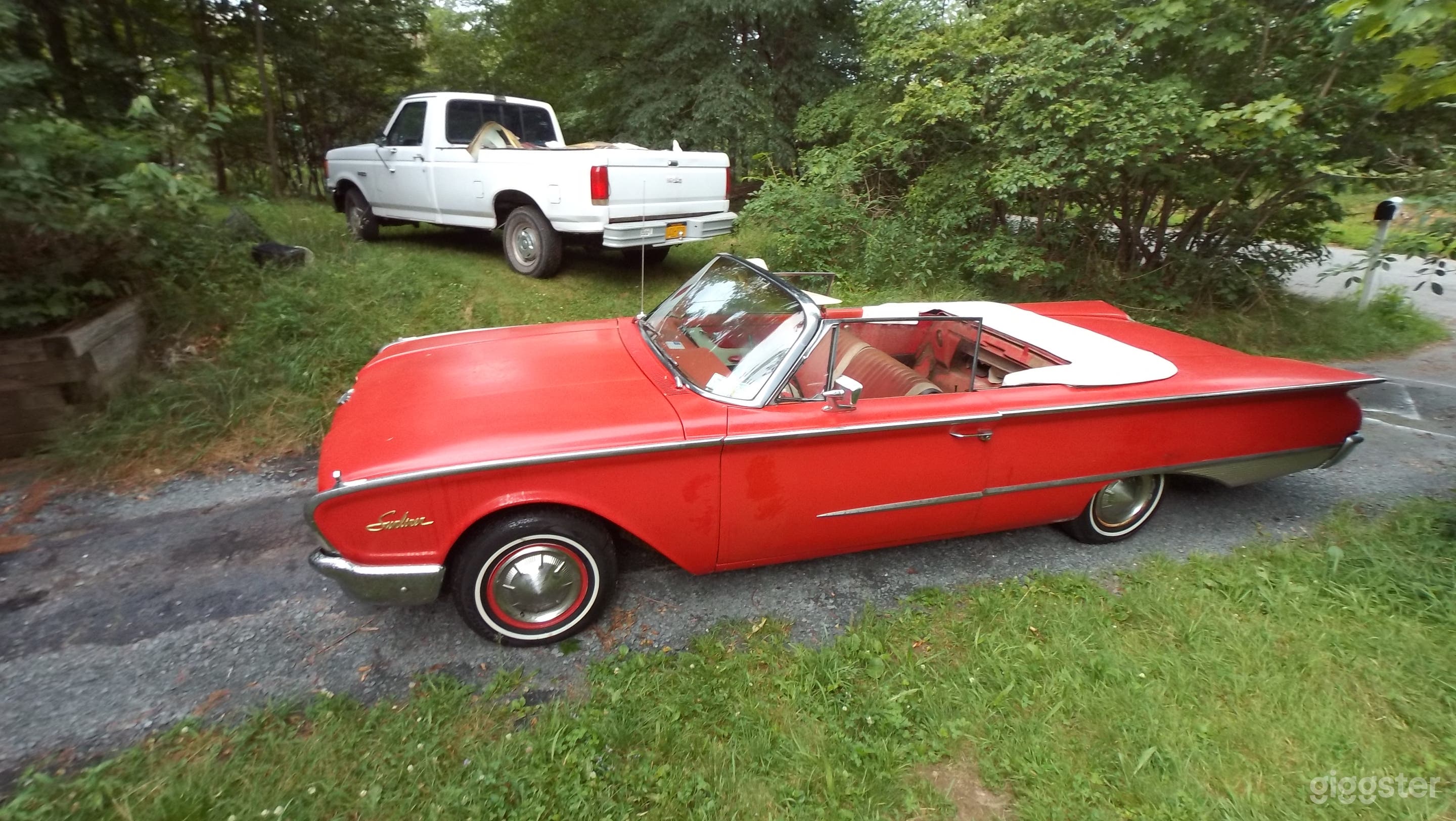 1960 Ford Sunliner convertible Photo 1