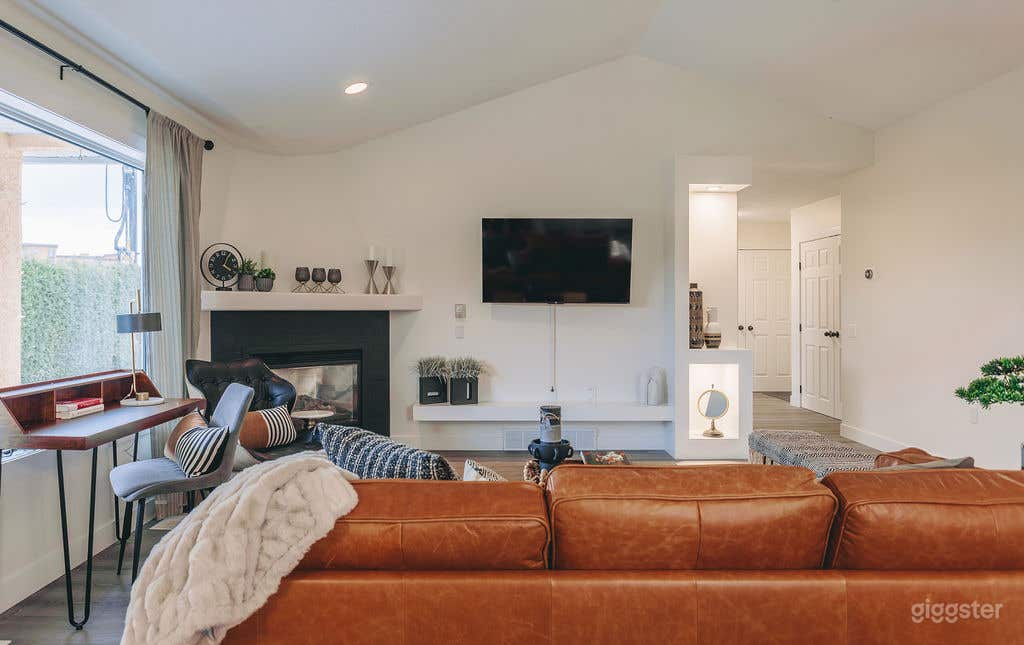 Modern Boho 1 floor Townhome Photo 3