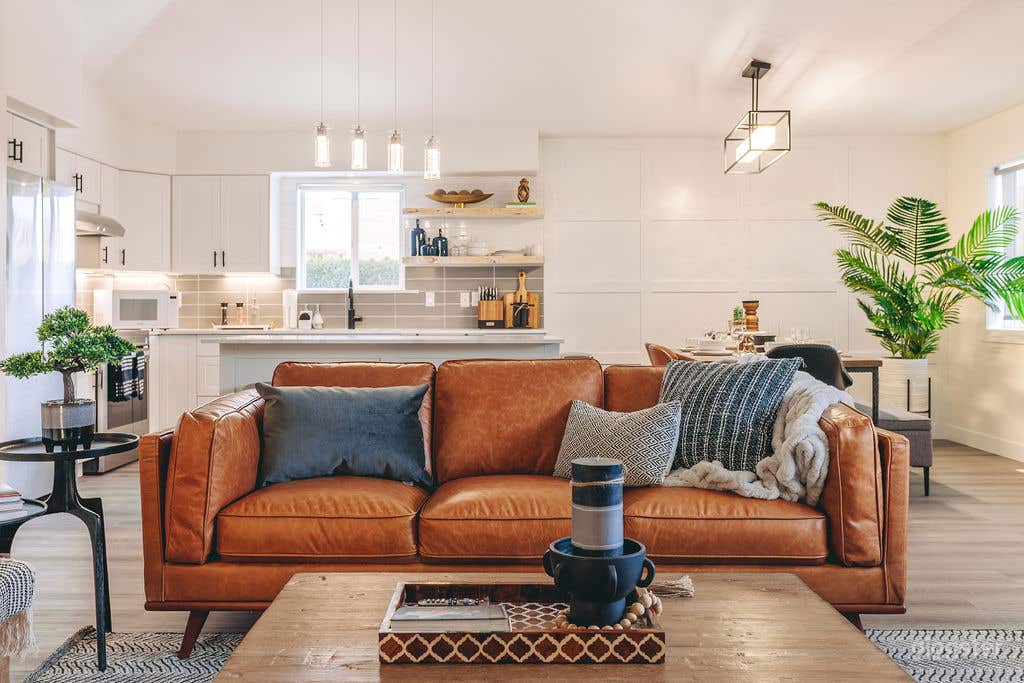 Modern Boho 1 floor Townhome Photo 4