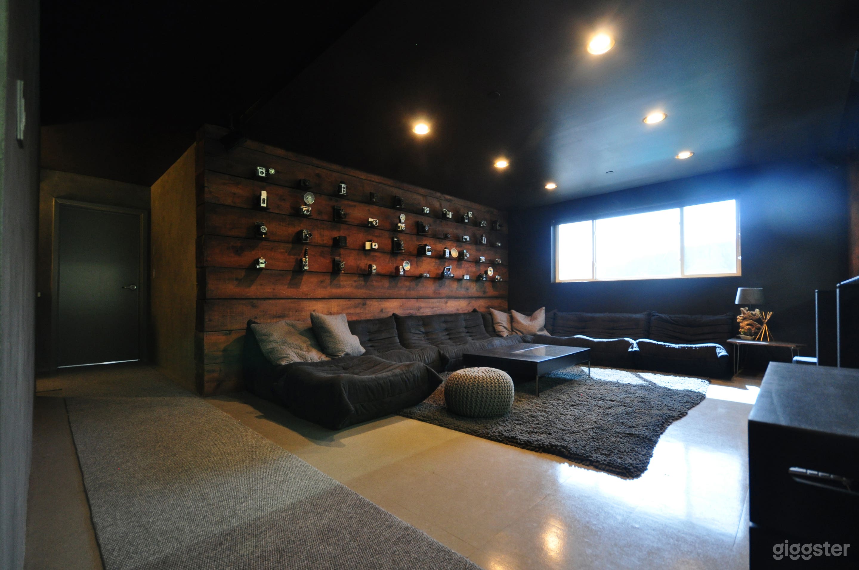 2nd floor client area with private bathroom/shower that overlooks the studio. (Pic 1 of 2)