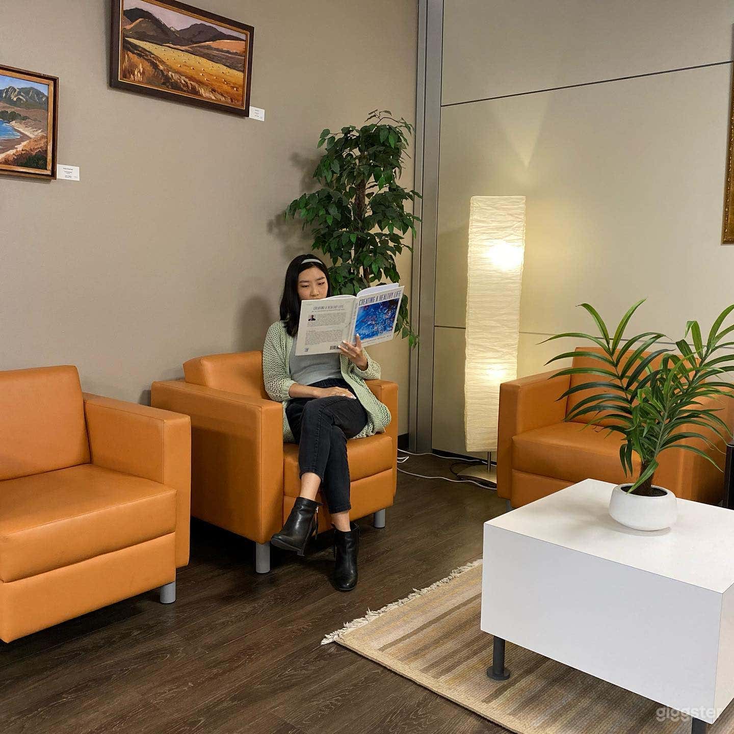 Small Office Space Photo 3