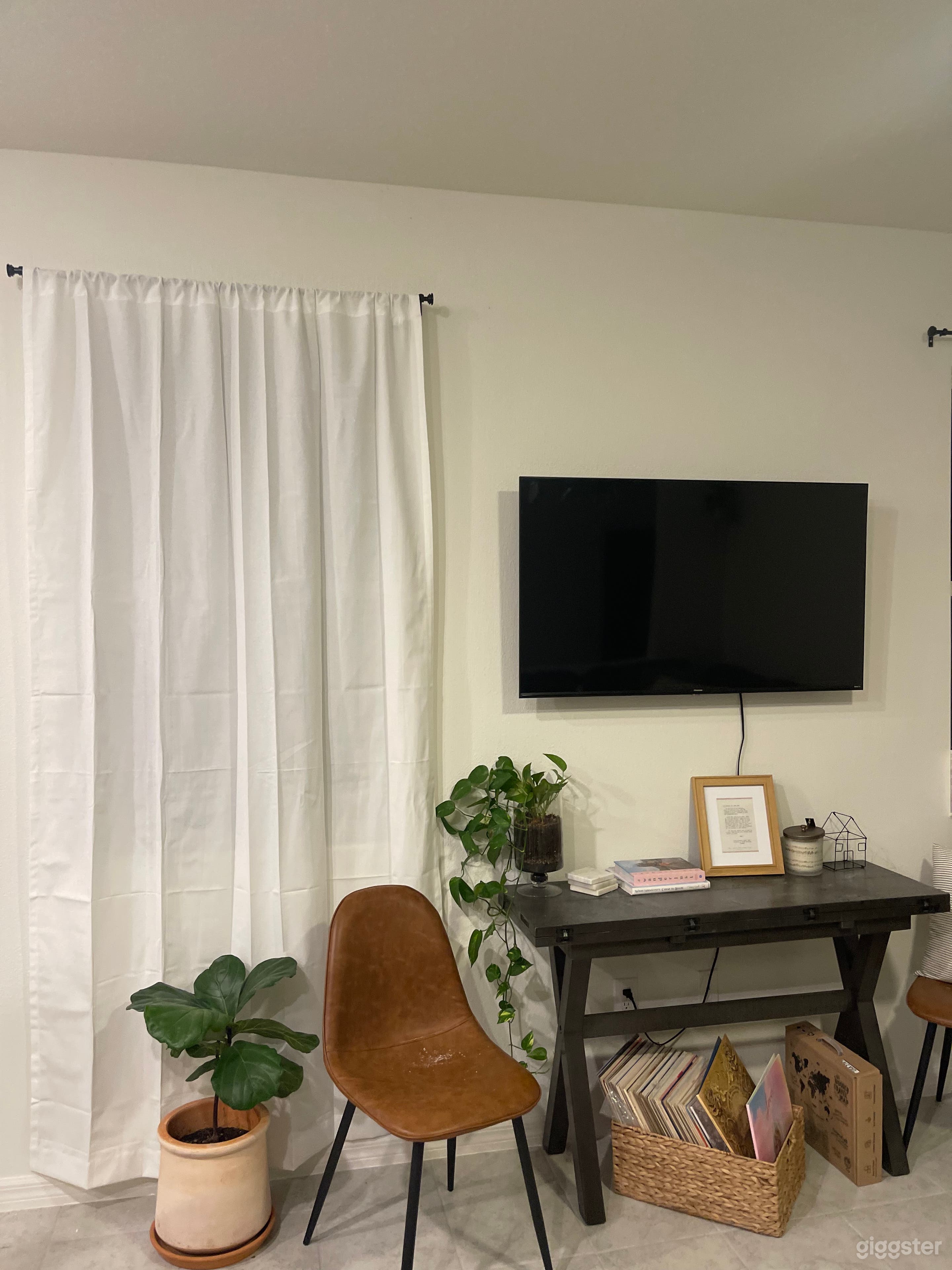 Quintessential All American Home Photo 3