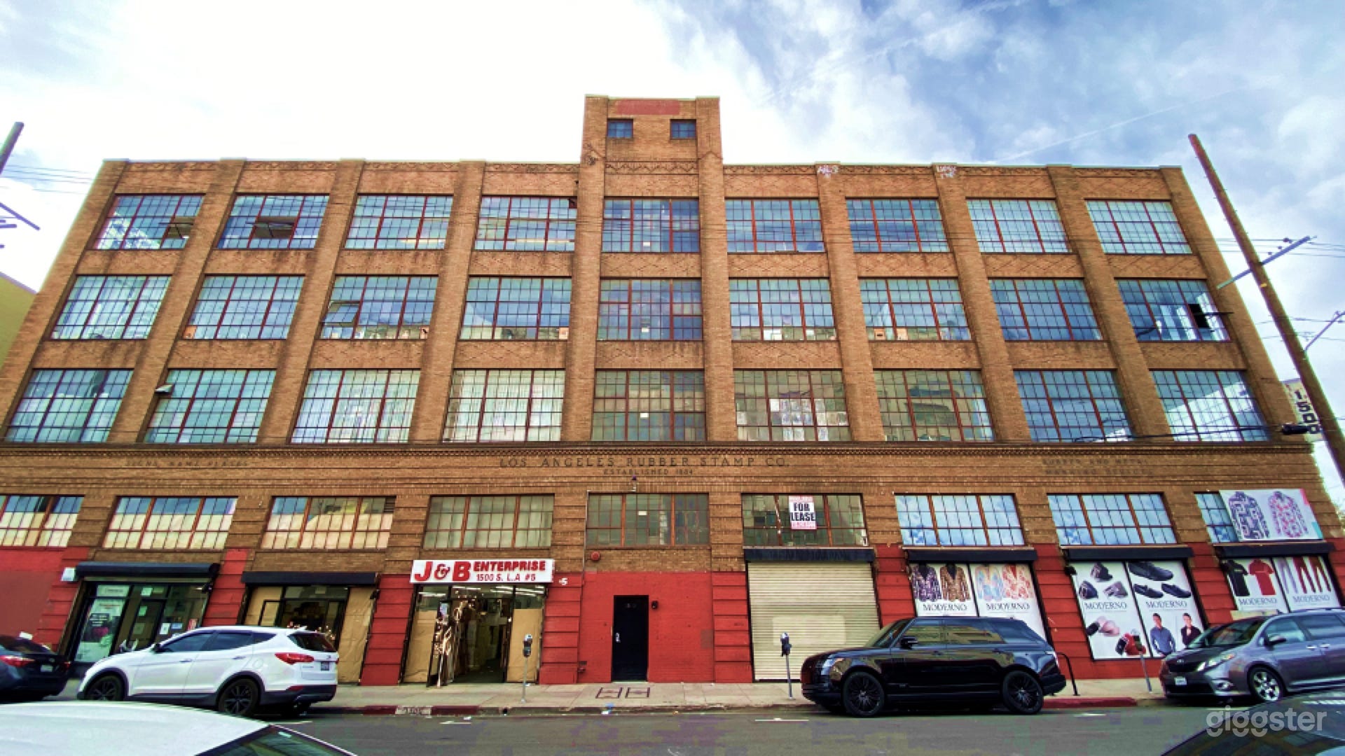 Flex Space in Historical Rubber Stamp Building Photo 2