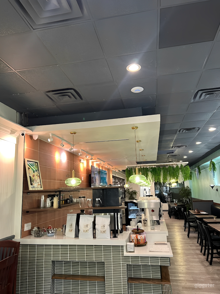  Cozy Cafe with Natural Light & Patio 