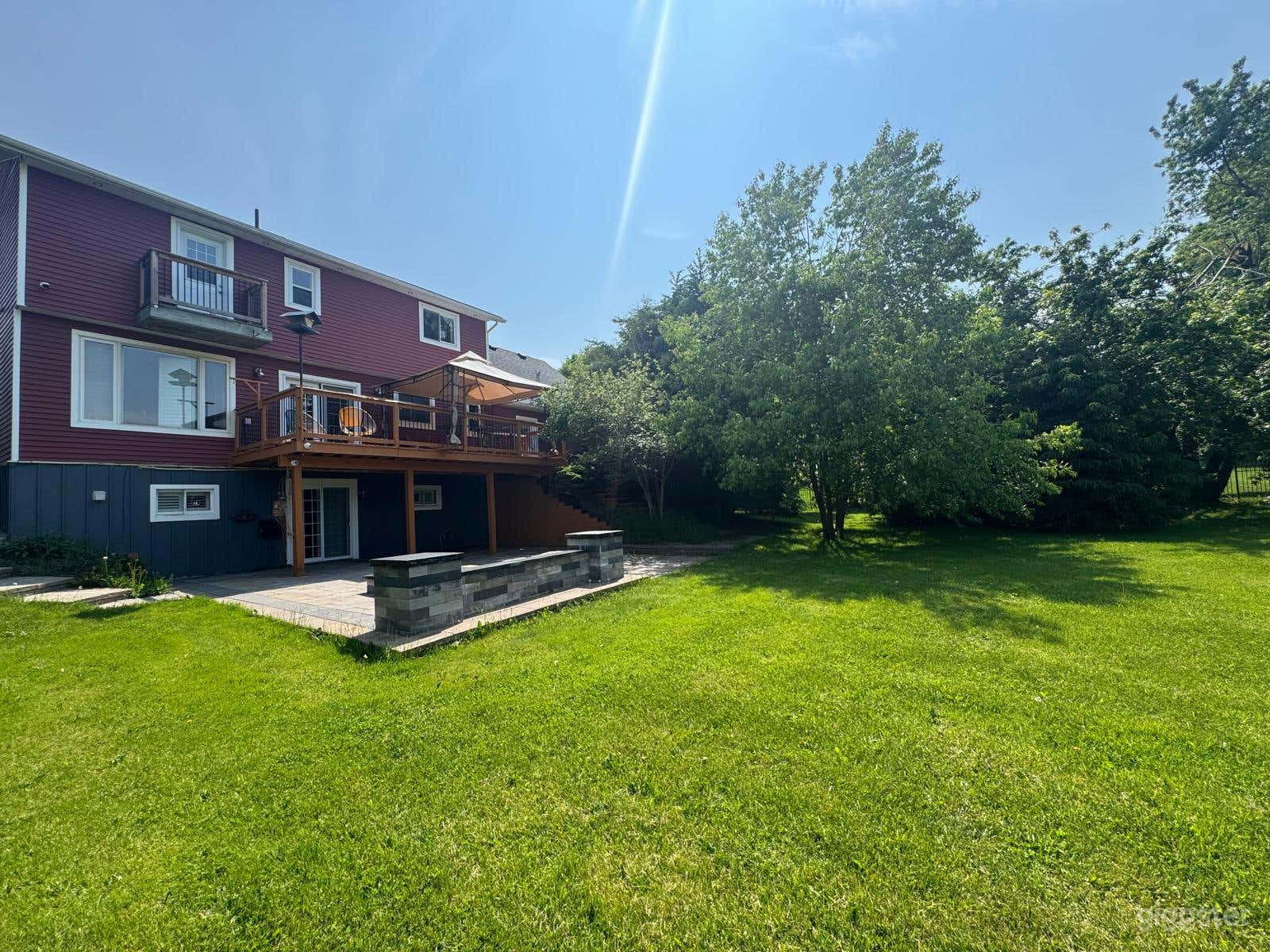 Private Backyard Oasis For Outdoor Events Photo 3