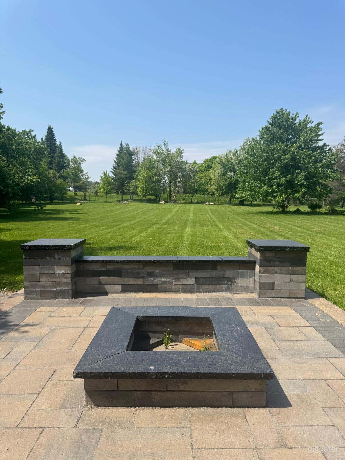 Private Backyard Oasis For Outdoor Events Photo 2