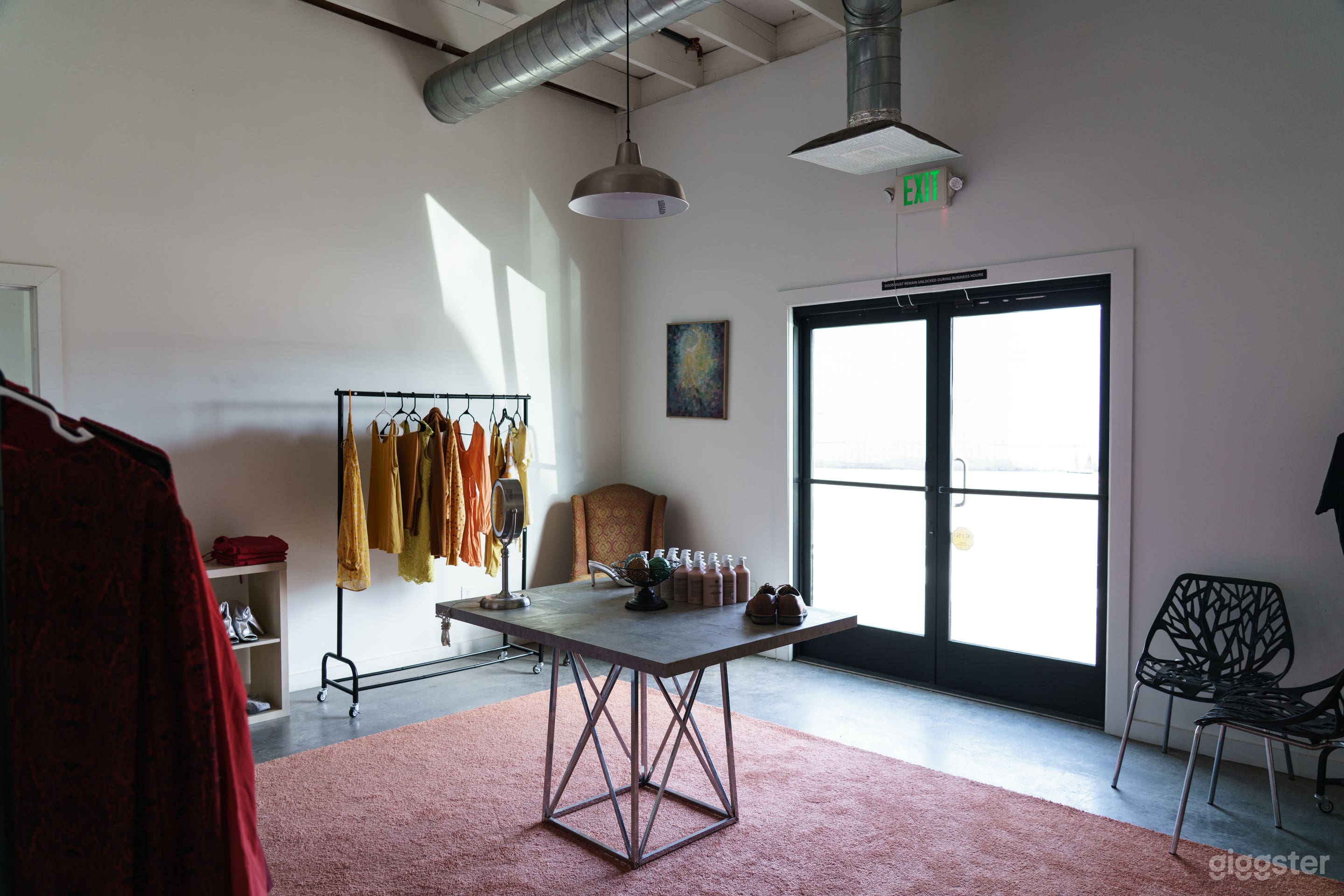 Vertical Studio - Soundstage - Multi-Room Office Suite Photo 4