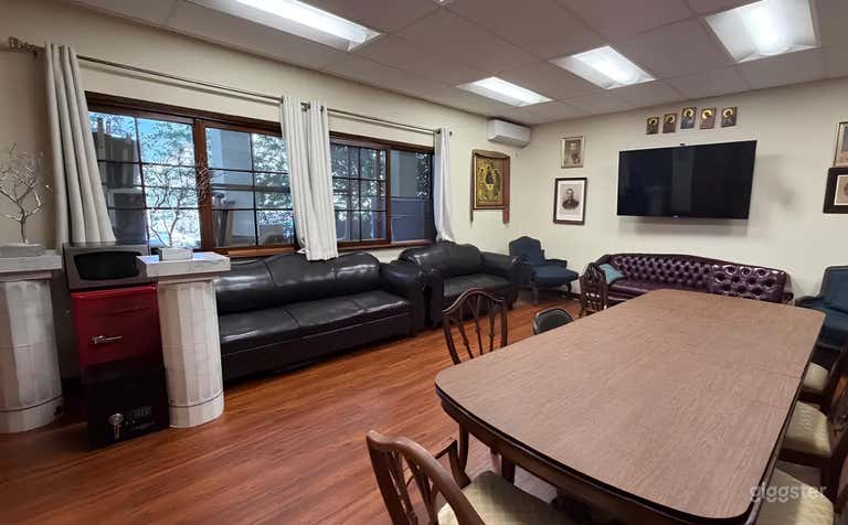  Teacher's Conference Room 