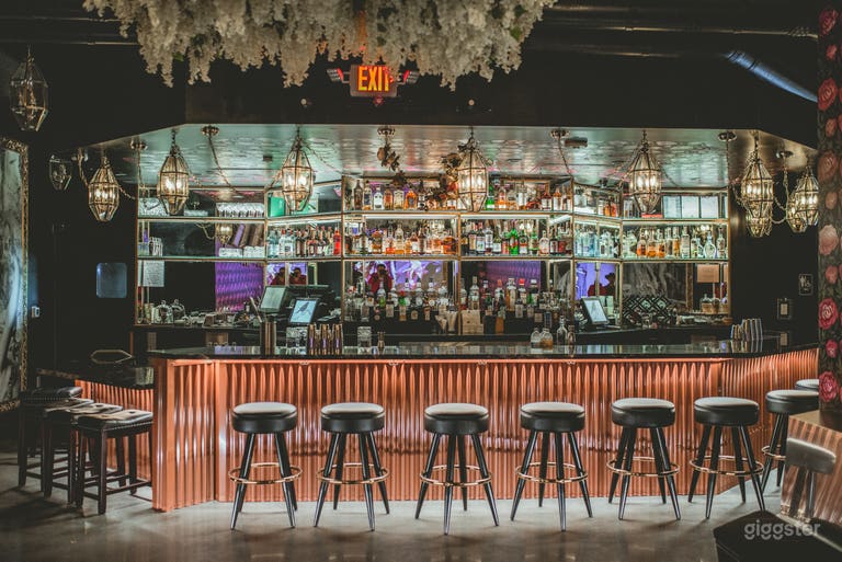  Full Service Bar - create your own specialty drinks named after your party and theme with our staff 