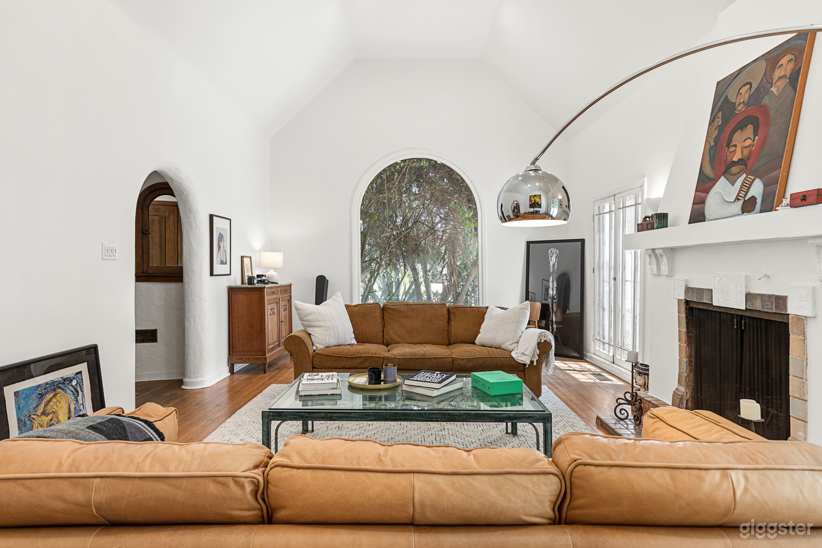 1920s Spanish Colonial Home (Old Hollywood) Photo 4