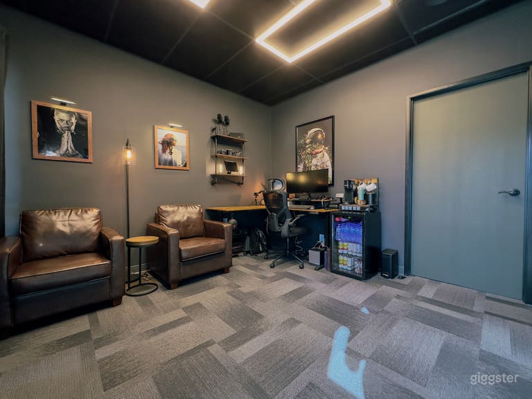  View of office/reception from entry way. Warm LED light fixtures and blackout curtains give you full control of the environment. 
