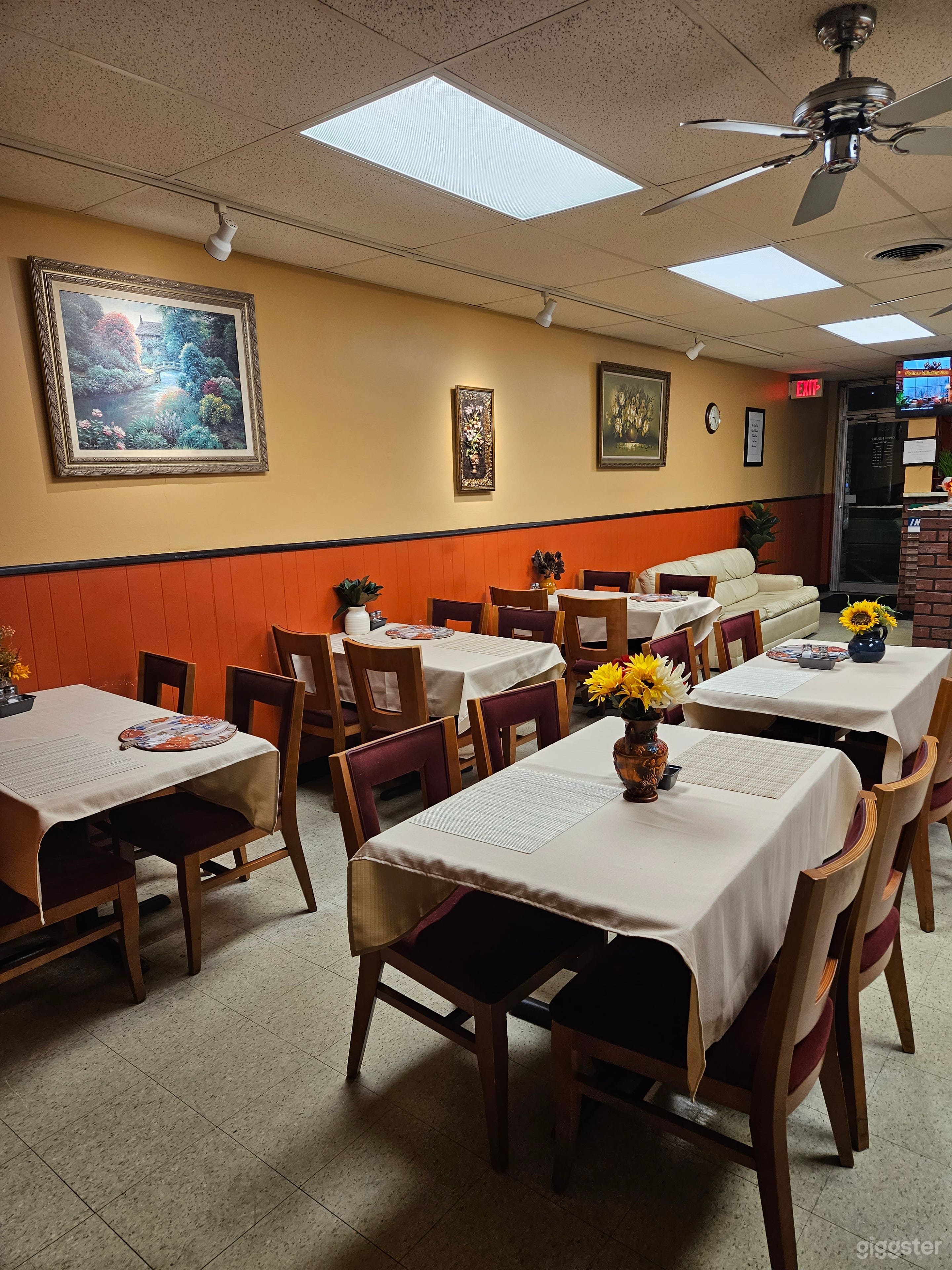 Great Place a mile from OHare Photo 1