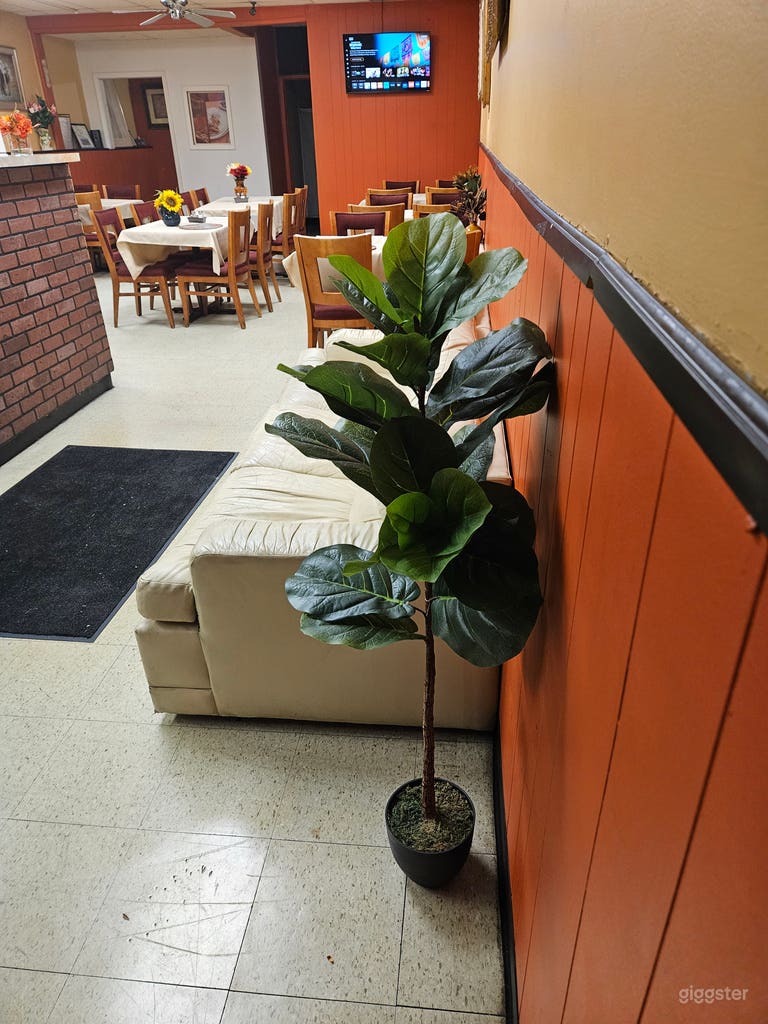  Great Place a mile from OHare 